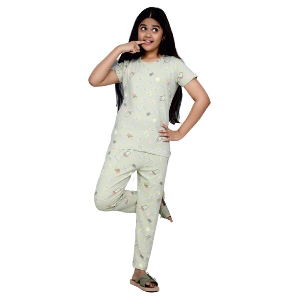 DISCO - Girls Printed Lycra Pant - Image 4